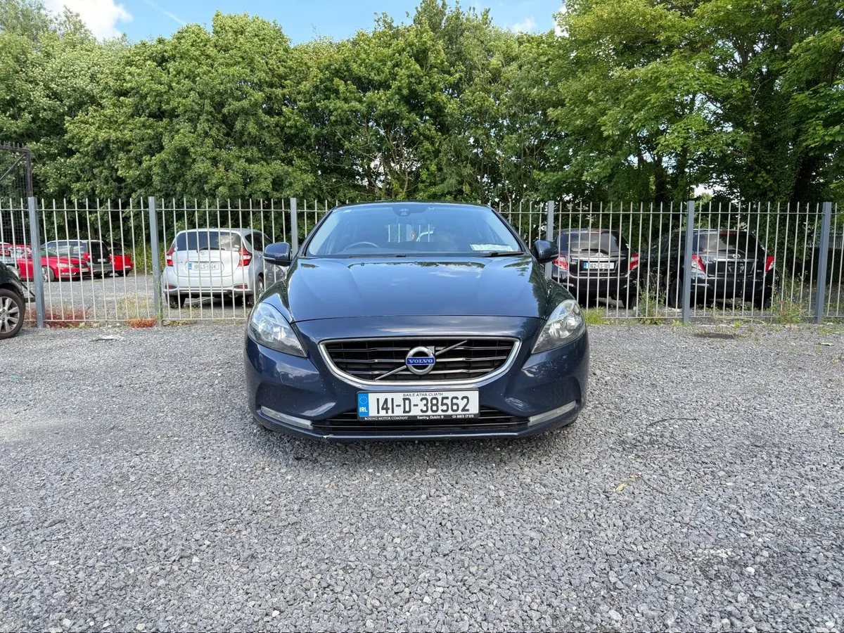 VOLVO V40 2014 🔥NCT&TAXed🔥 - Image 2