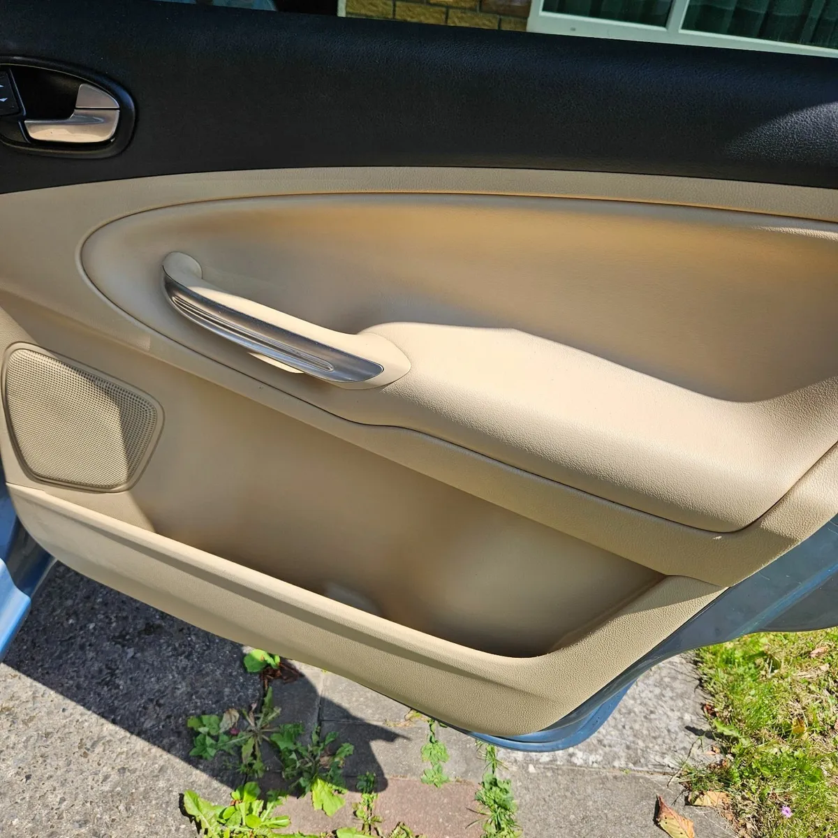 Ford Galaxy 2010 Titanium X  2.0 D - Image 4