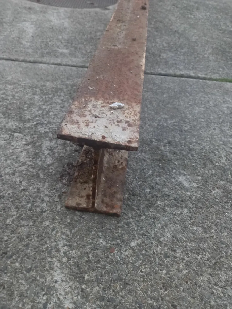 Steel beams - Image 1