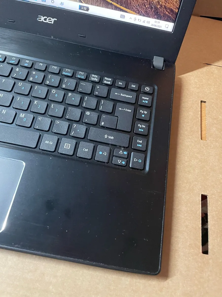 Acer laptop 8gb 1 TB hdd win 10 - Image 2