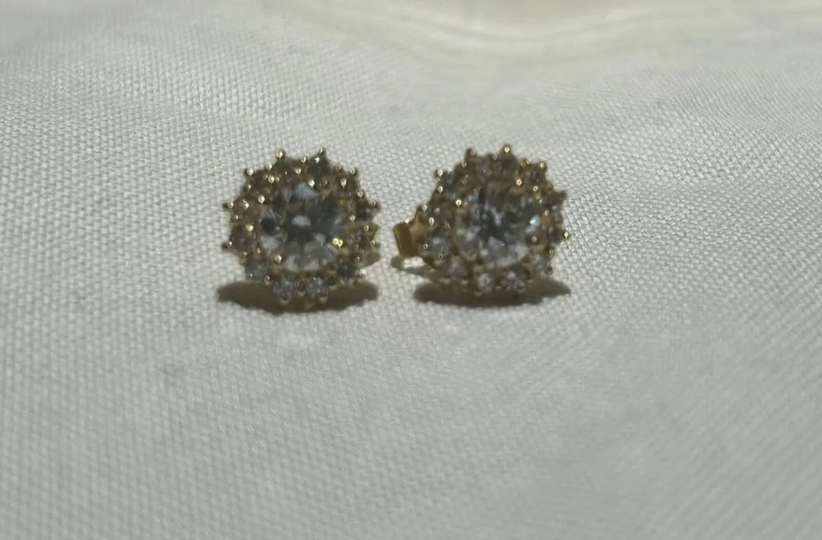 Diamond earrings - Image 4