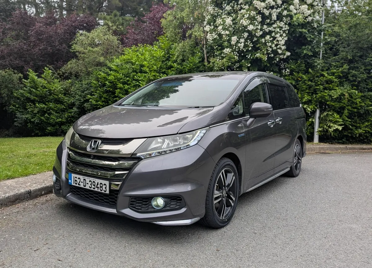 Honda Odyssey Absolute 2.0 Hybrid 7 Seat Automatic - Image 1