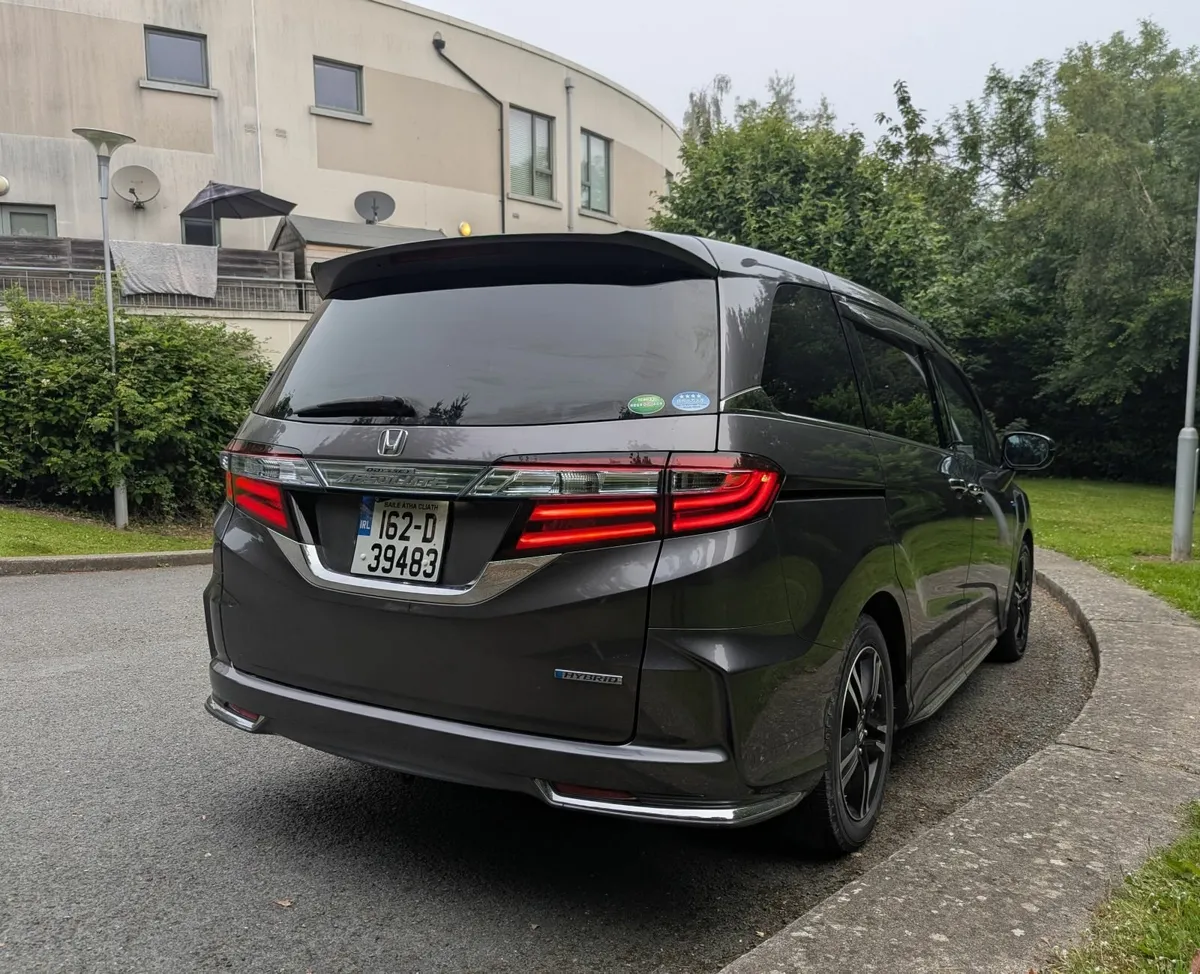 Honda Odyssey Absolute 2.0 Hybrid 7 Seat Automatic - Image 4