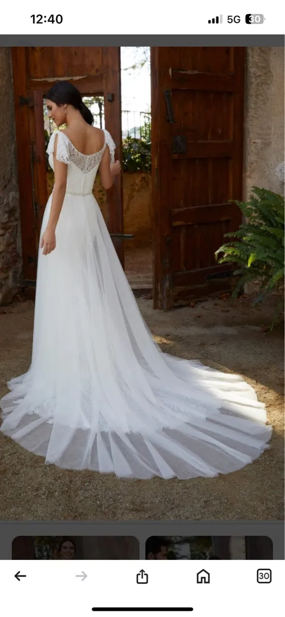 Brand new wedding dress- unused - Image 2