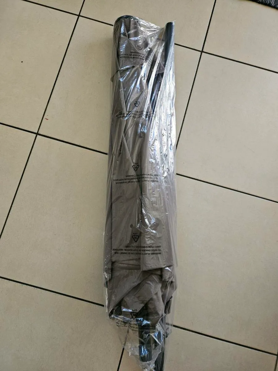 Parasol cucita - Image 1