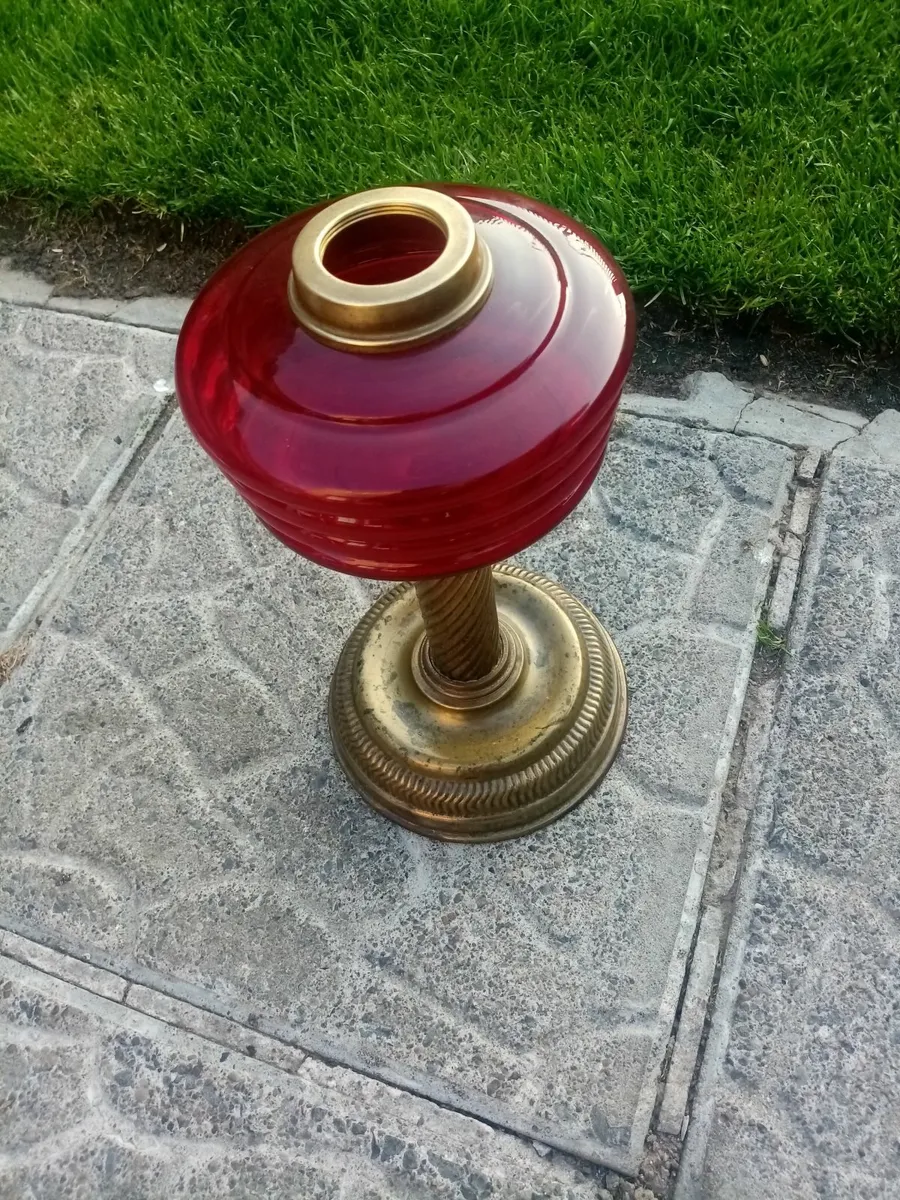 Vintage oil Lamp - Image 2