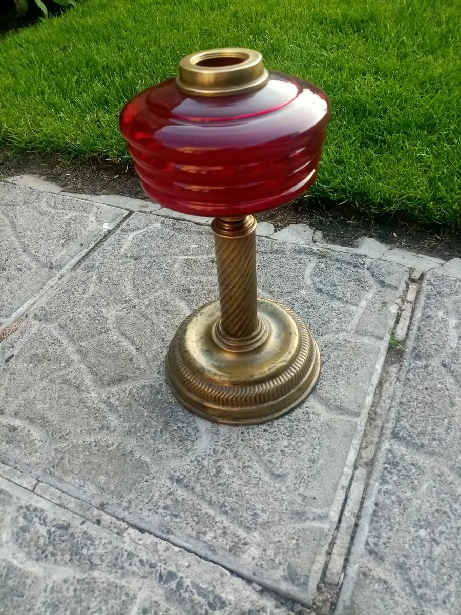 Vintage oil Lamp - Image 3