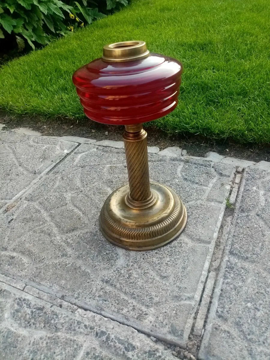 Vintage oil Lamp - Image 1