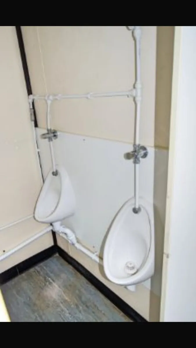13/9ft Steel Jack Leg Modular Toilet Block - Image 4