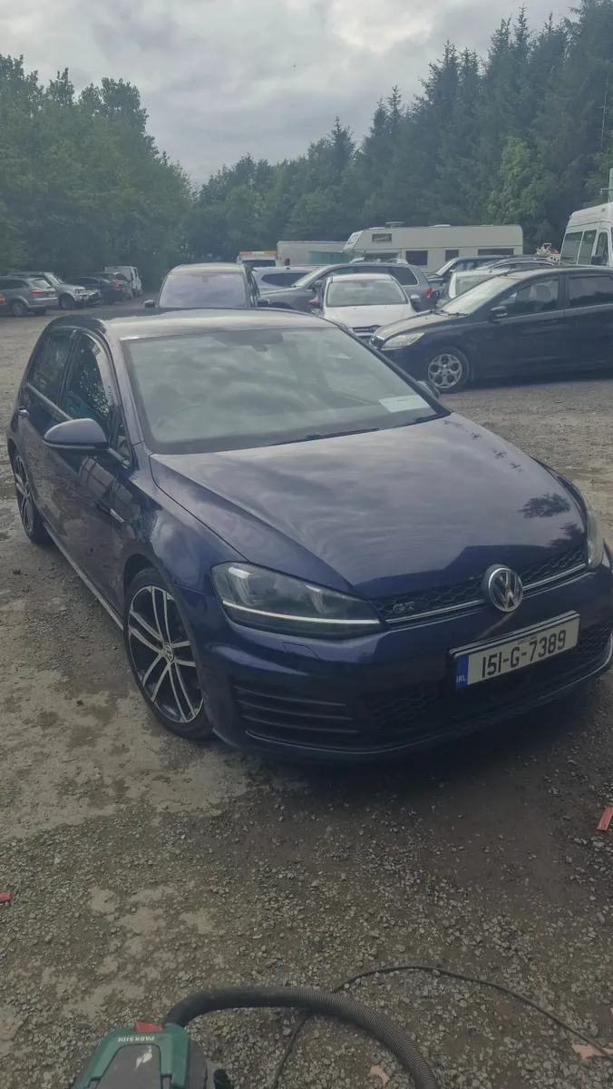 Volkswagen Golf 2015 - Image 1