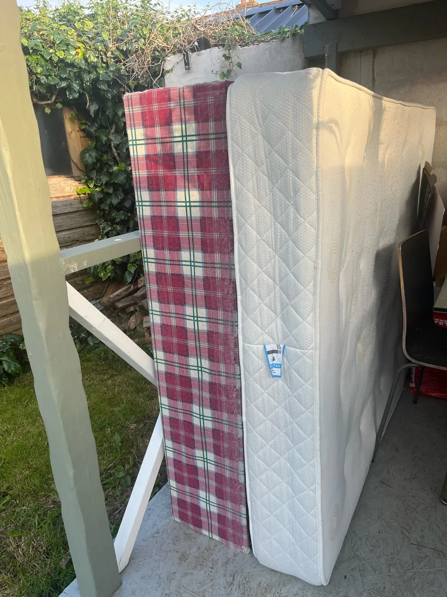 Double bed - Image 2