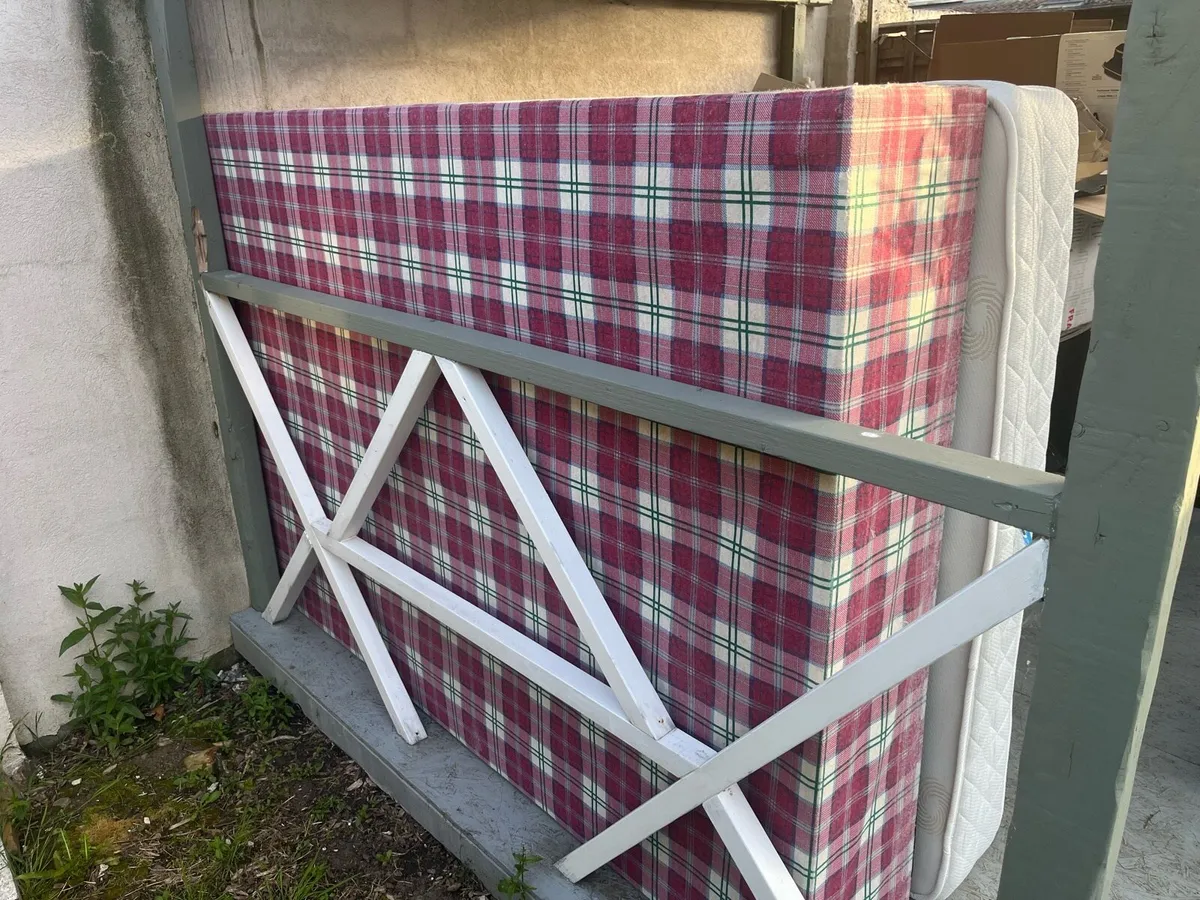 Double bed - Image 3