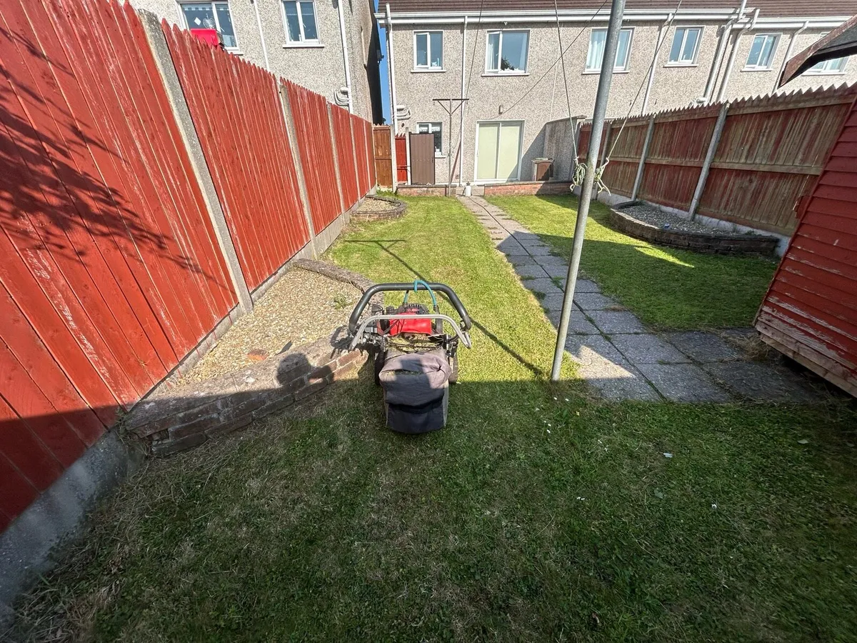 LANDSCAPE CONTRACTOR CORK GARDEN MAINTENANCE