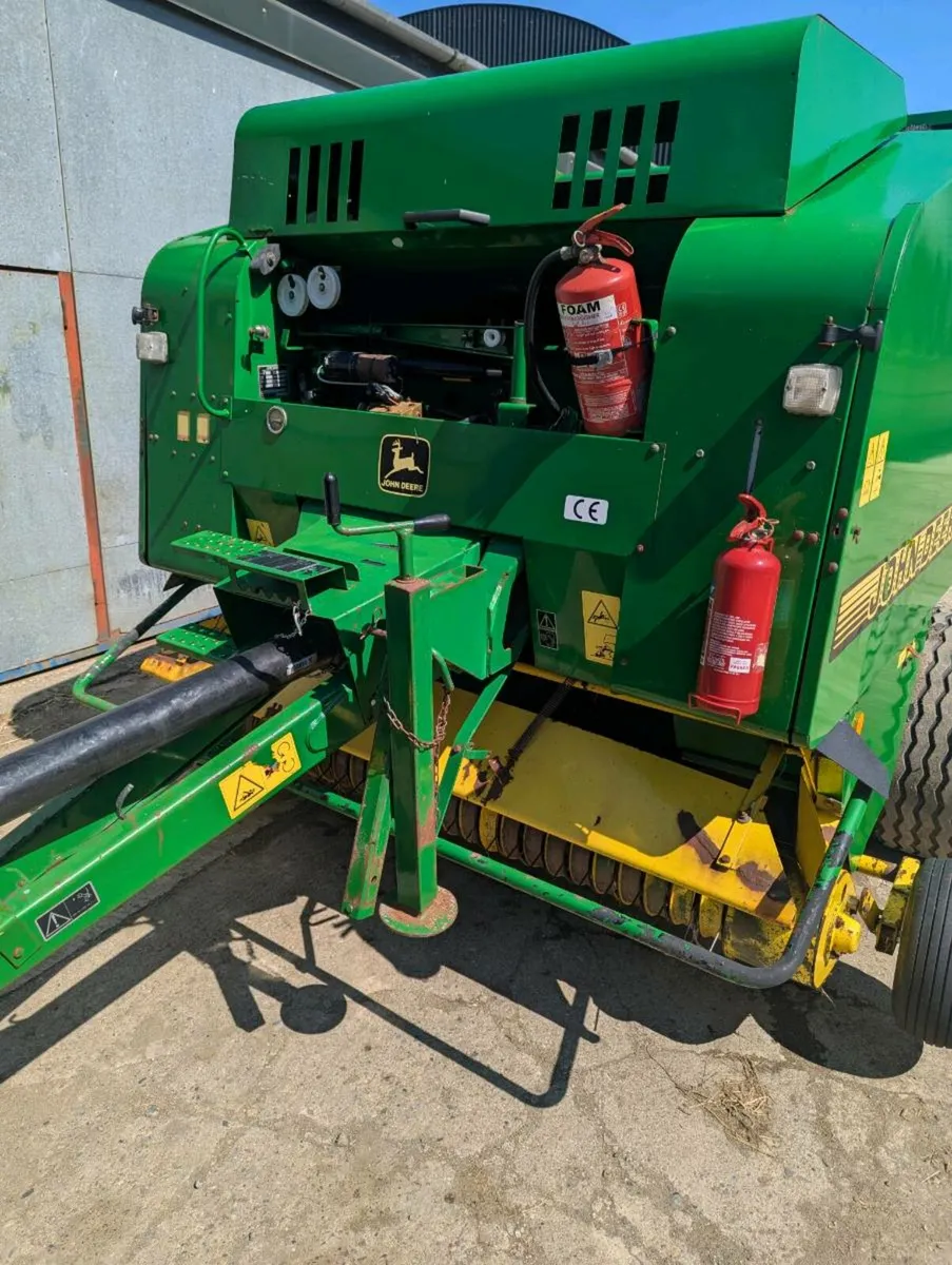 John Deere 575 baler - Image 4