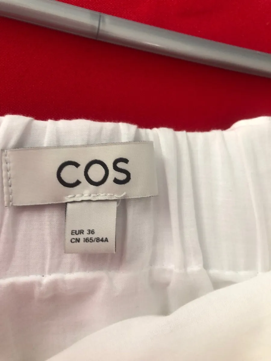 Ladies  Cos new boob tube size 36 €15 - Image 3