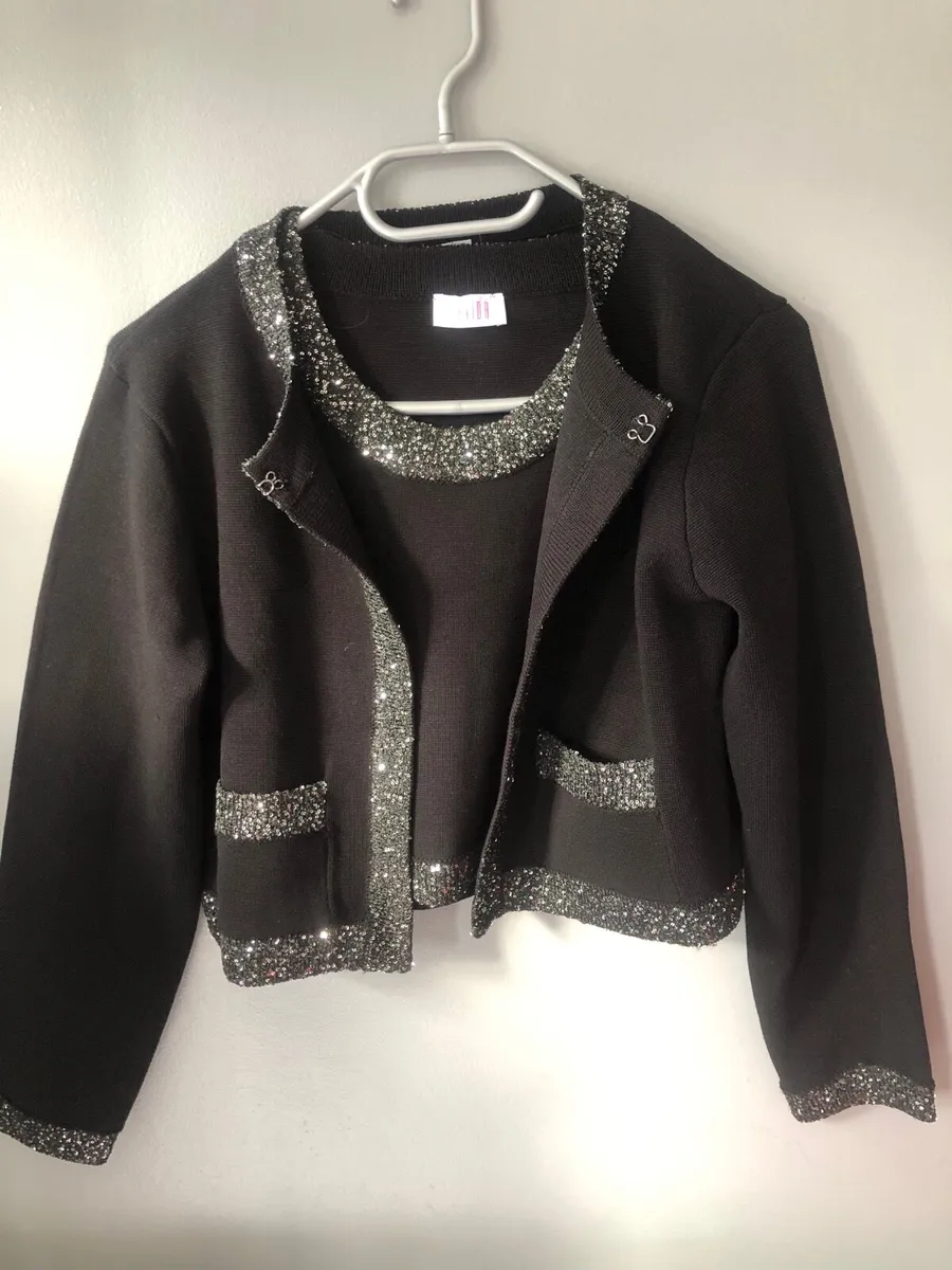 Ladies savida two piece suit €30 - Image 2