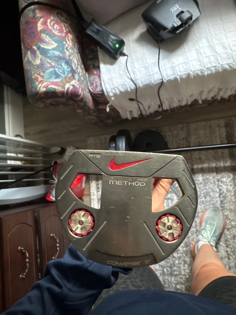 Nike Golf Putter - Image 1