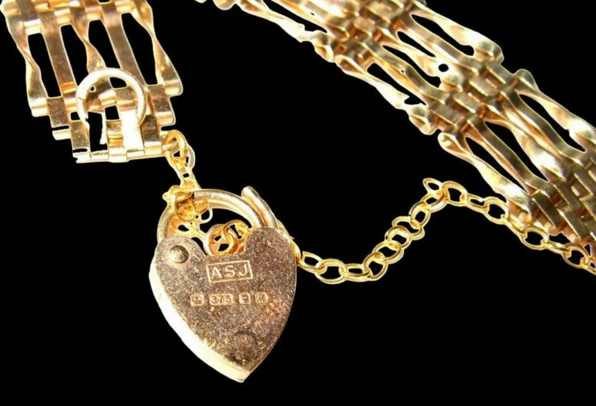Vintage Hallmarked 9ct Gold Bracelet - Image 3