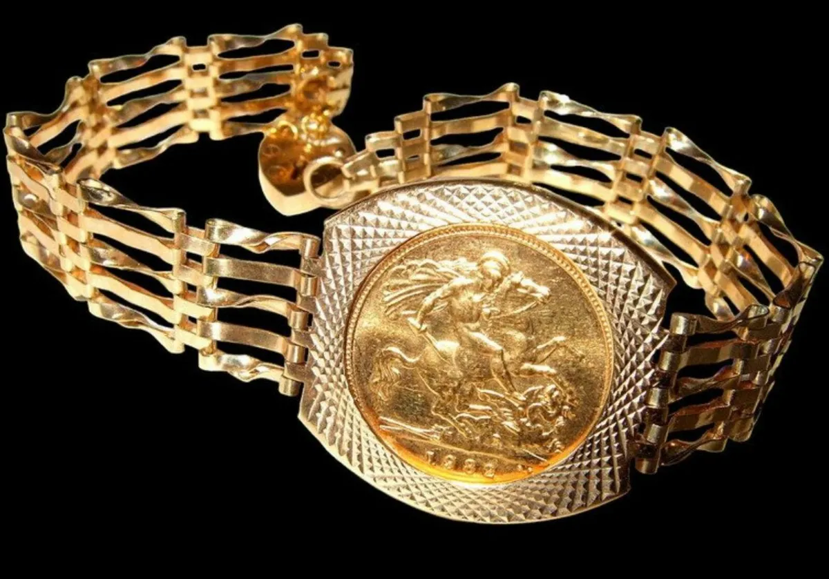 Vintage Hallmarked 9ct Gold Bracelet - Image 1