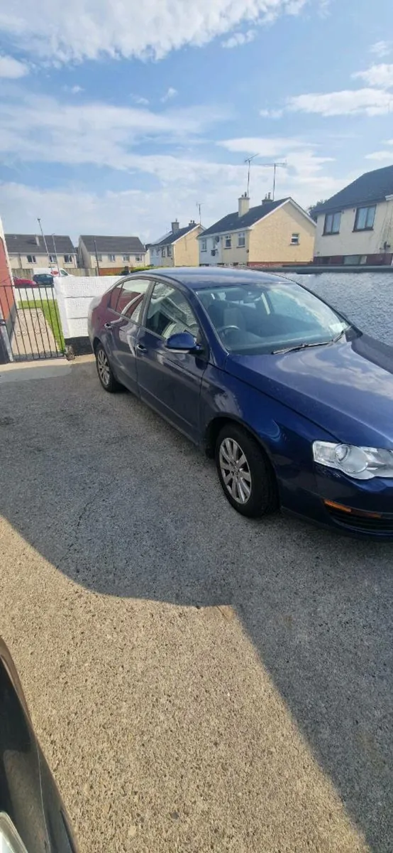 Car - Image 2