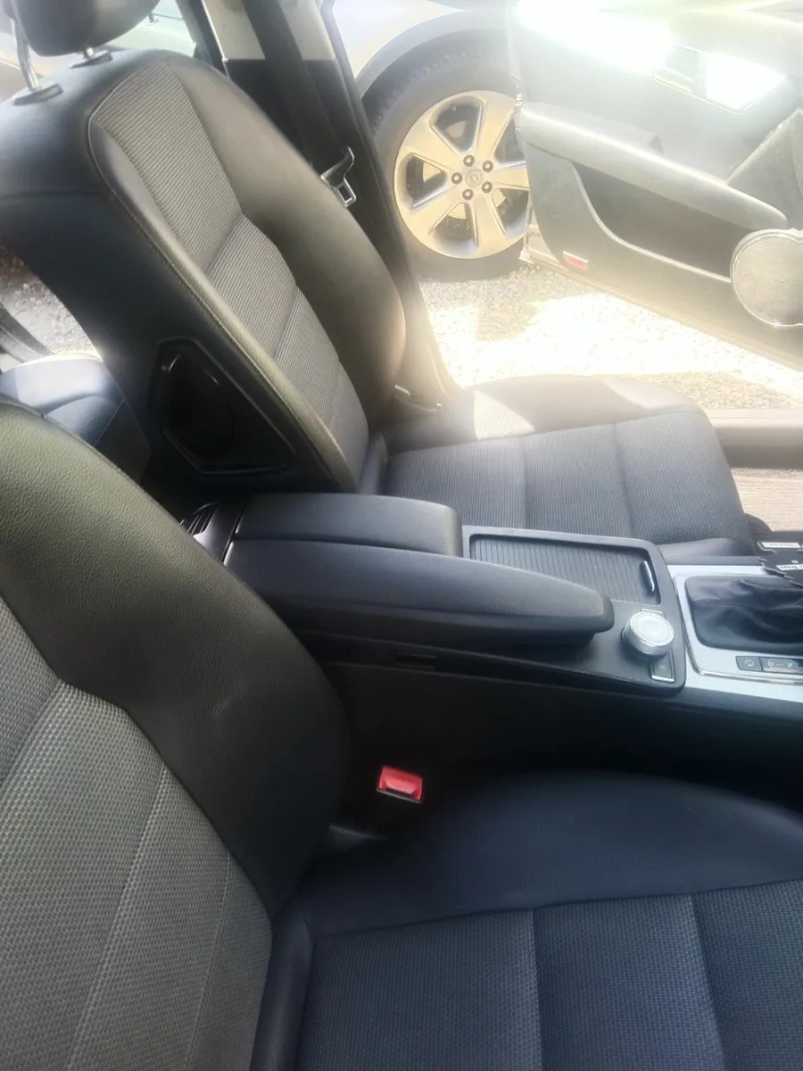 Mercedes-Benz C-Class 2009 - Image 3