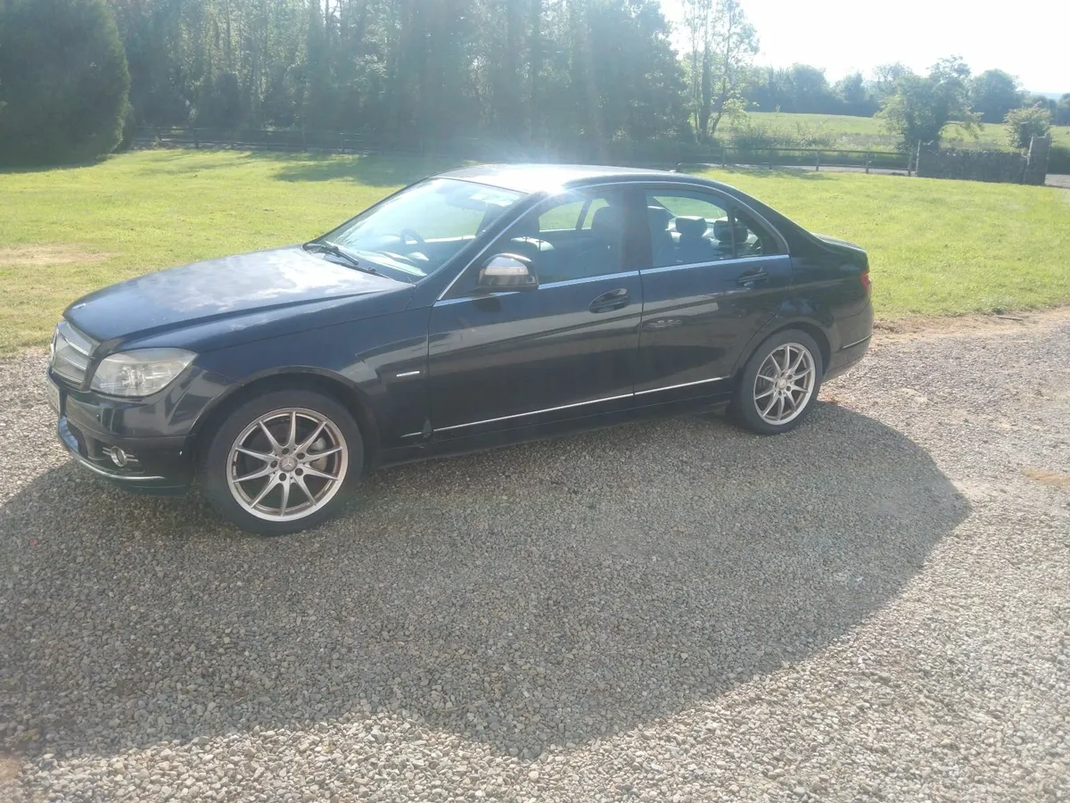 Mercedes-Benz C-Class 2009 - Image 4