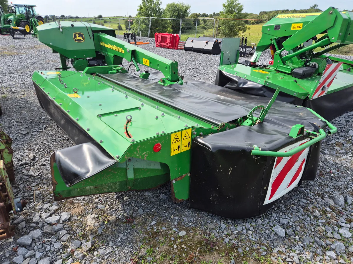 John Deere 331 2015 - Image 2