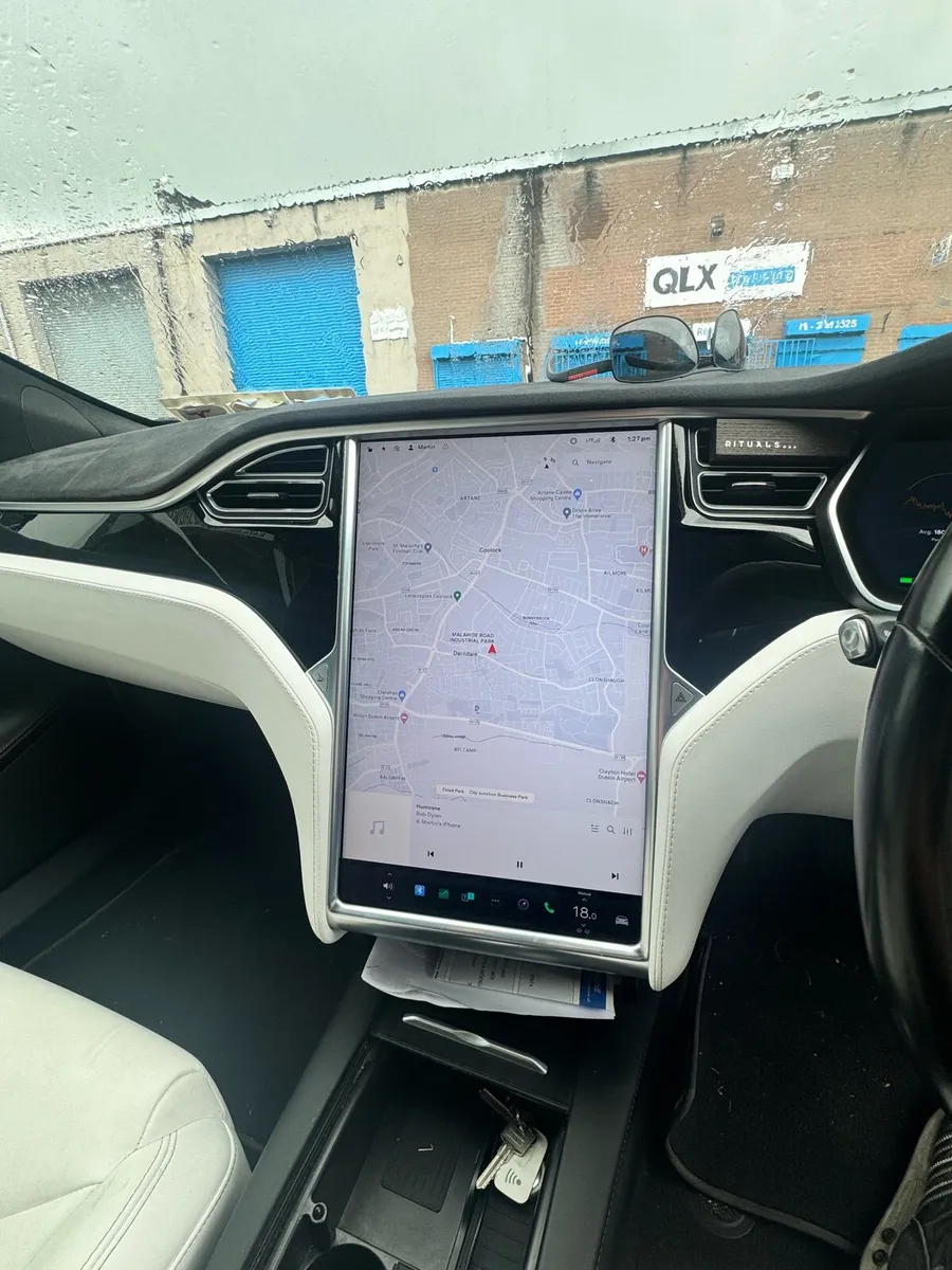 Tesla Model S 75D - Image 4