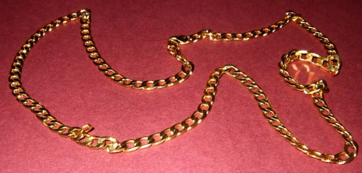 Vintage Hallmarked 9ct Gold 24" Necklace - Image 2