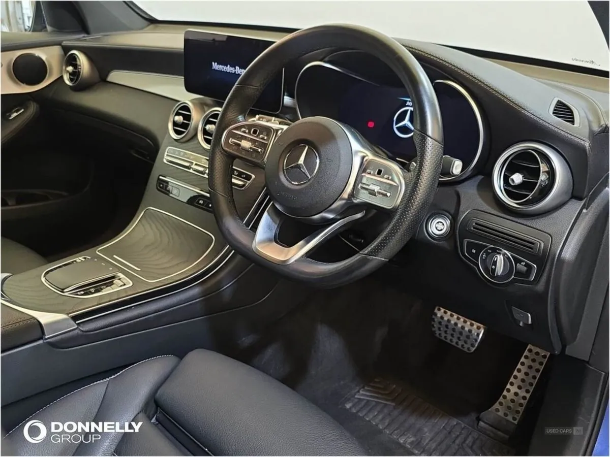 Mercedes-Benz GLC 300d 4matic AMG Line Premium 5d - Image 4