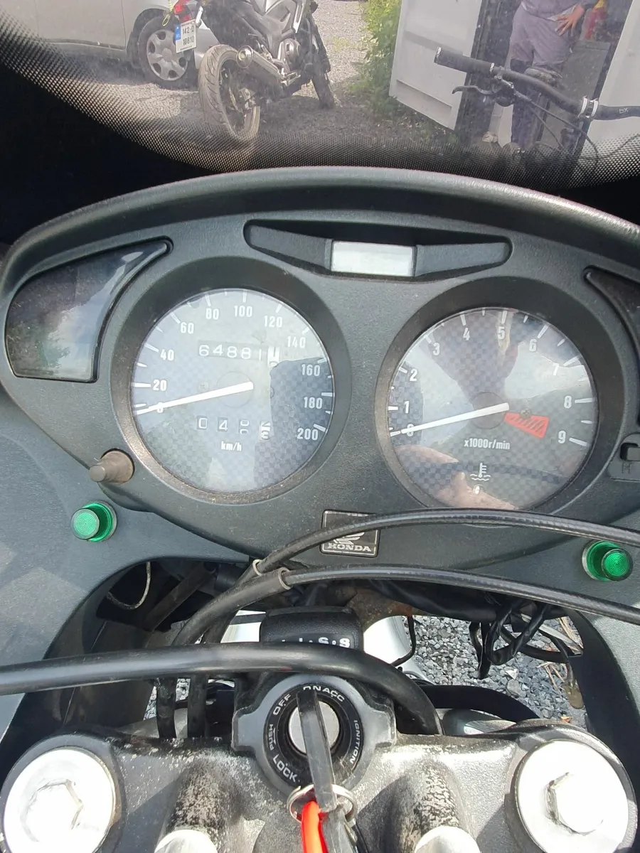 Honda deauville 650 - Image 2