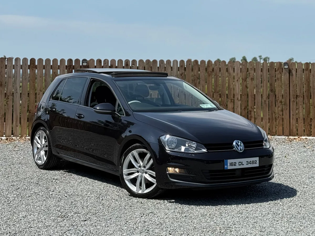 VOLKSWAGEN GOLF GT PAN ROOF - Image 3