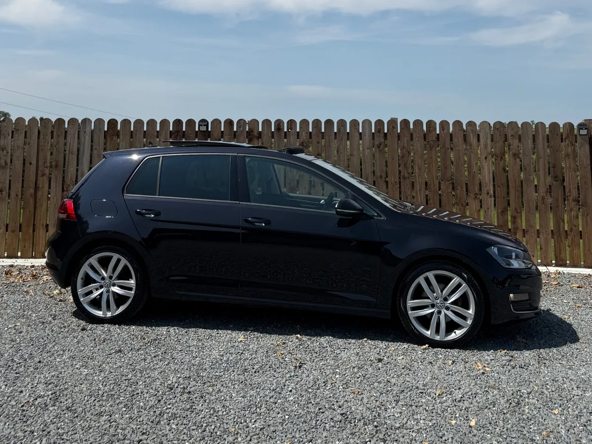 VOLKSWAGEN GOLF GT PAN ROOF - Image 4