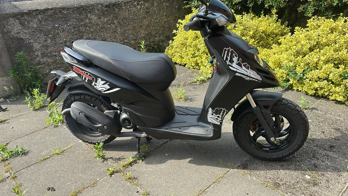 Piaggio Typhon 50cc 2t - Image 1