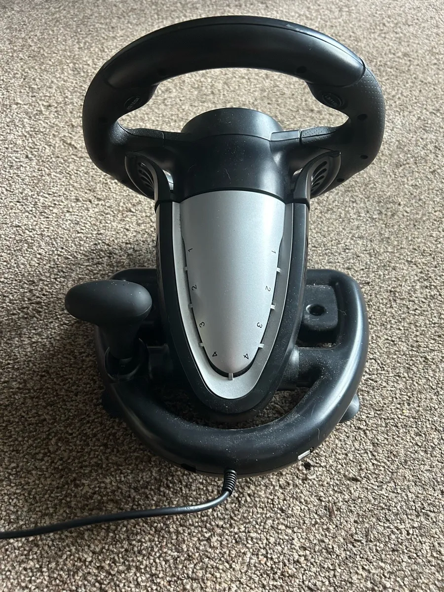 PS4 steering wheel - Image 3