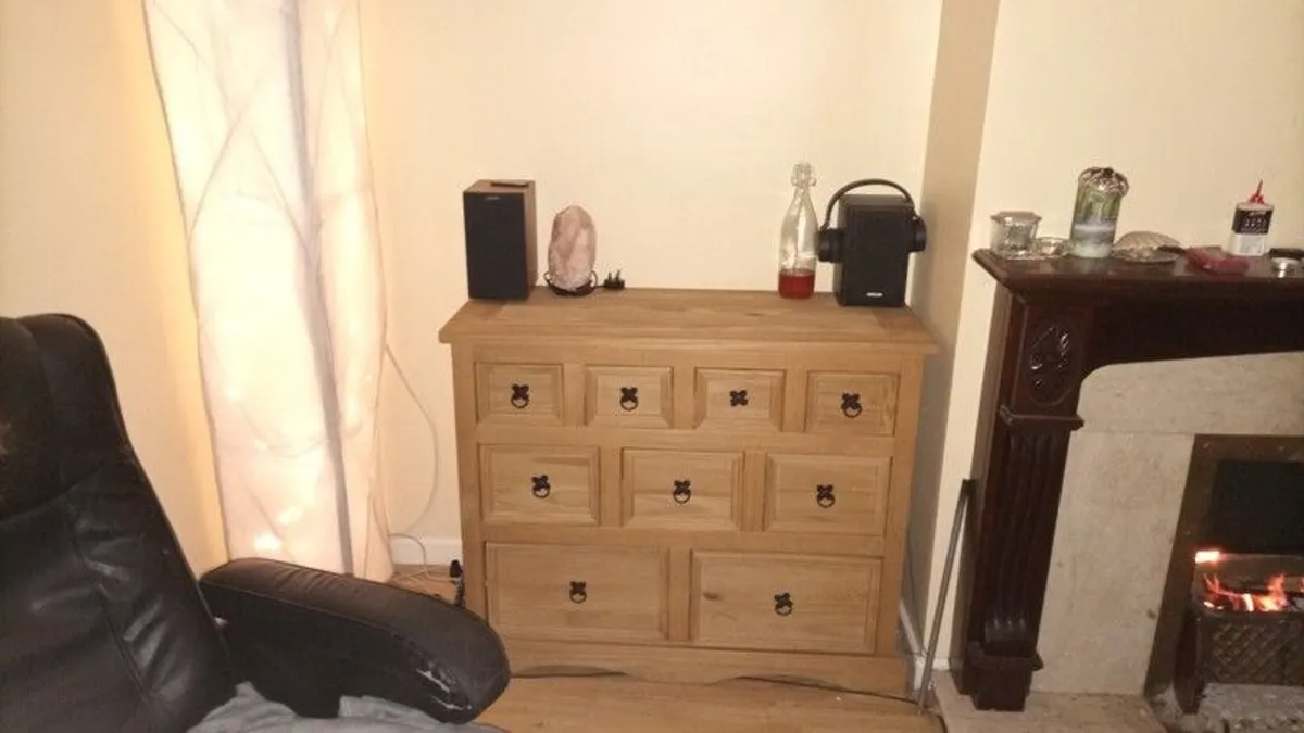 chest of drawers solid pine wood - Image 1