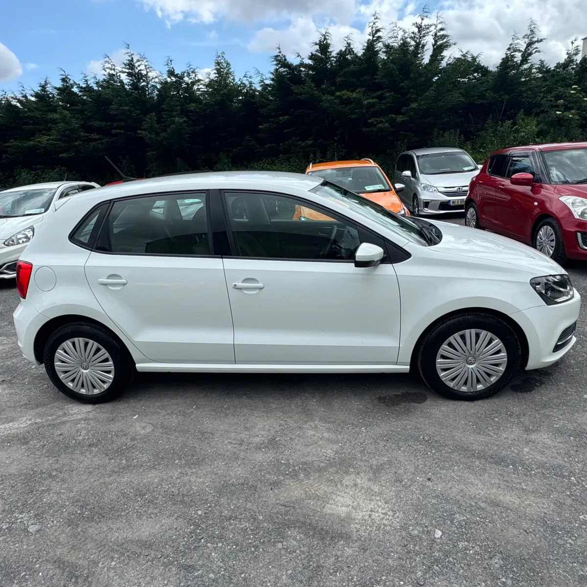 Volkswagen Polo 2014 Ultra Low Milege - Image 3