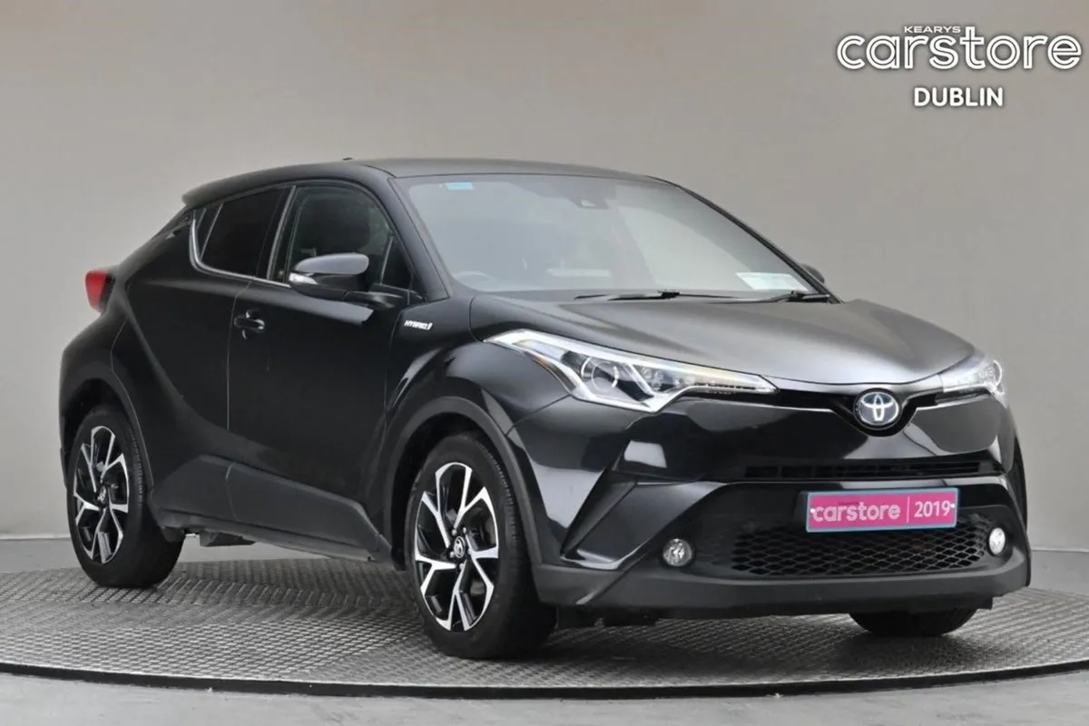 Toyota C-HR 1.8 Hybrid  reverse Cam android Car P - Image 1