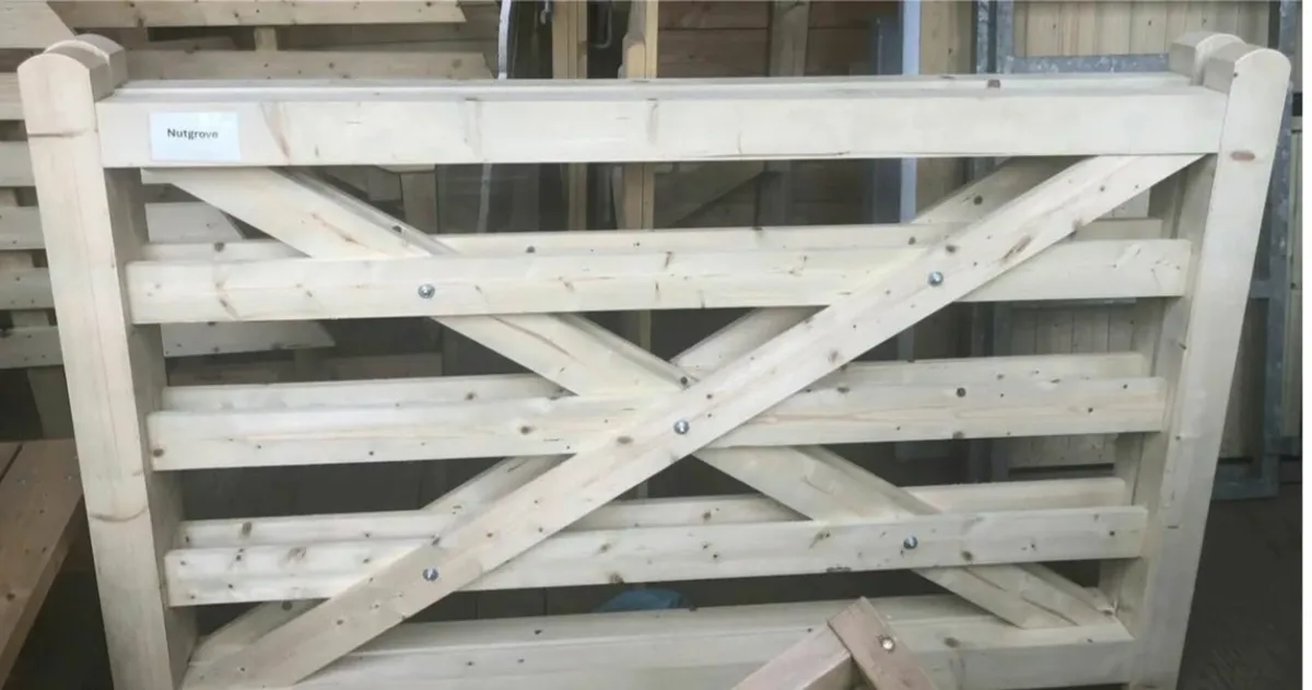 Field Gate Nutgrove Single- made to order - Image 1