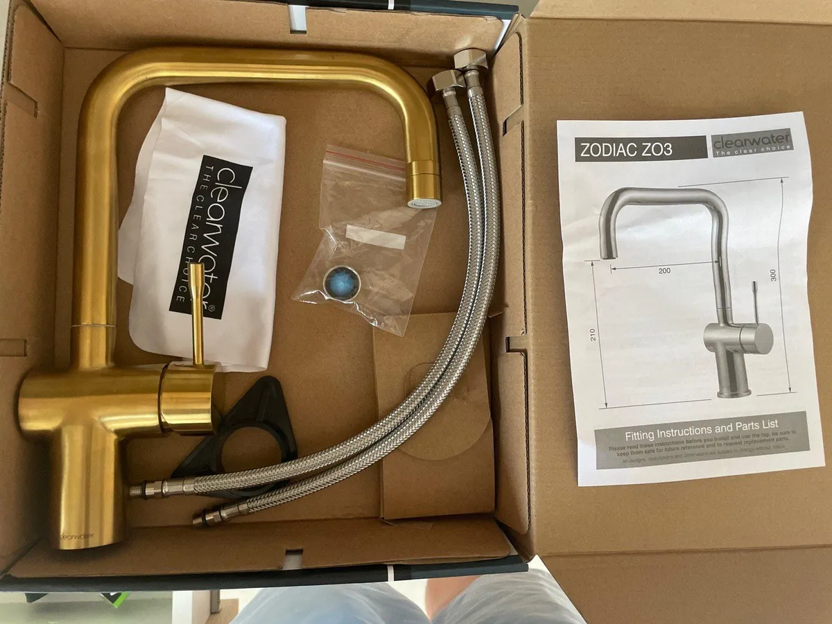Kitchen Tap (Brass) - Image 4