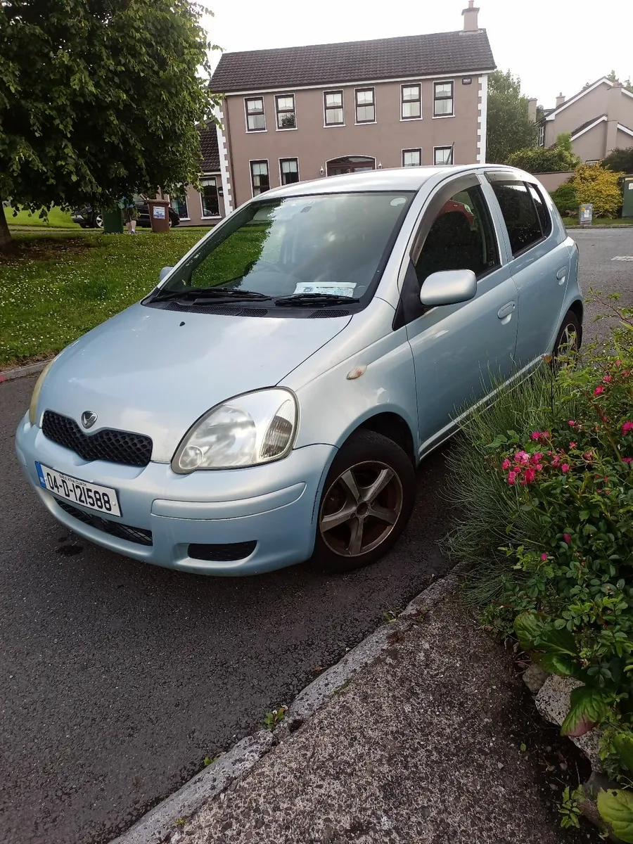 Toyota Vitz 2004 - Image 3