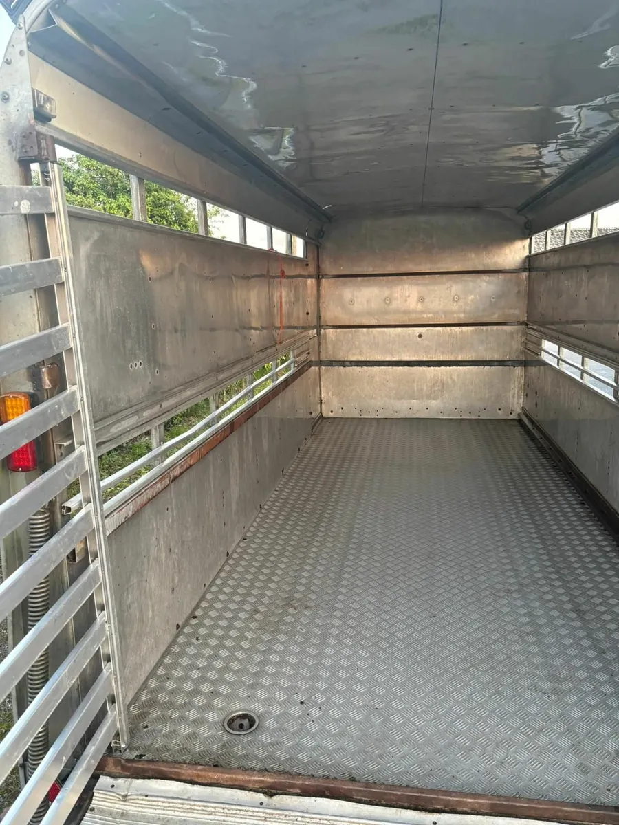 Cattle trailer - Image 3