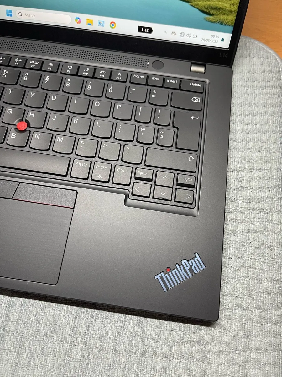 Lenovo | i5 | 32gb RAM | 256 | win 11 pro - Image 2