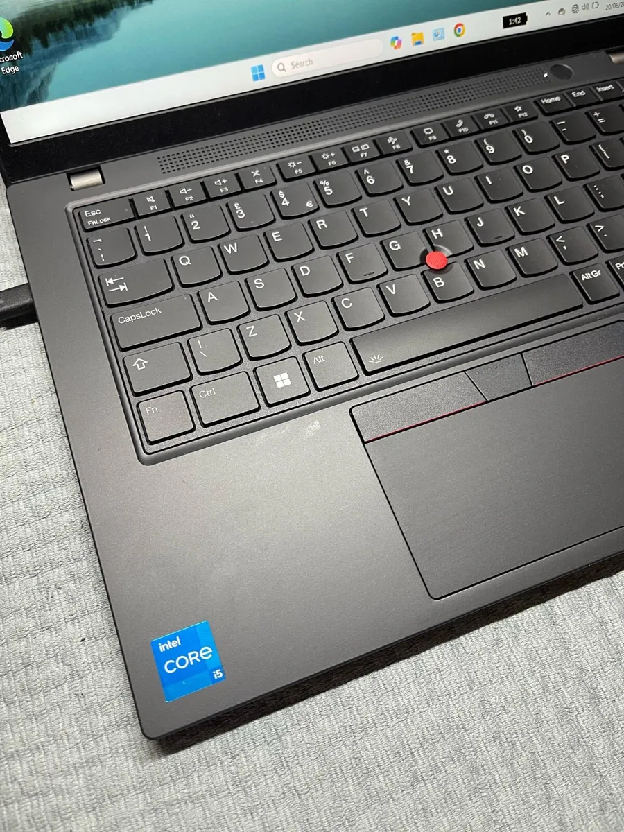 Lenovo | i5 | 32gb RAM | 256 | win 11 pro - Image 3