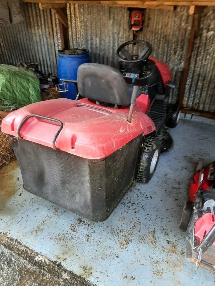 Ride on mower - Image 4