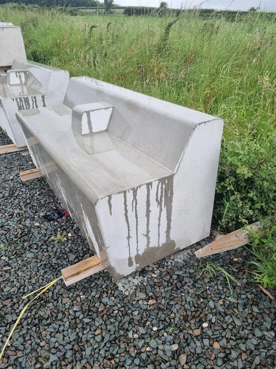 Concrete bench - Image 2