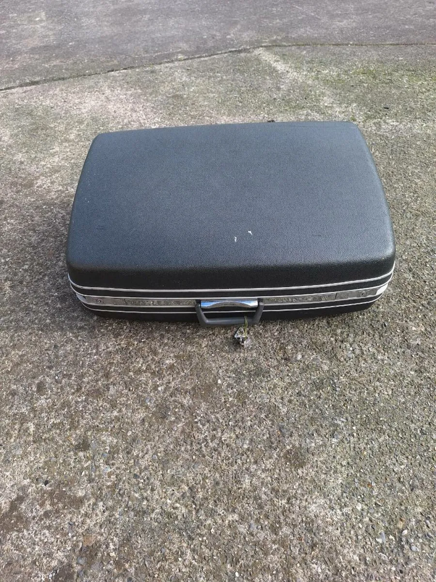 Vintage Samsonite Silhouette hard case suitcase - Image 1