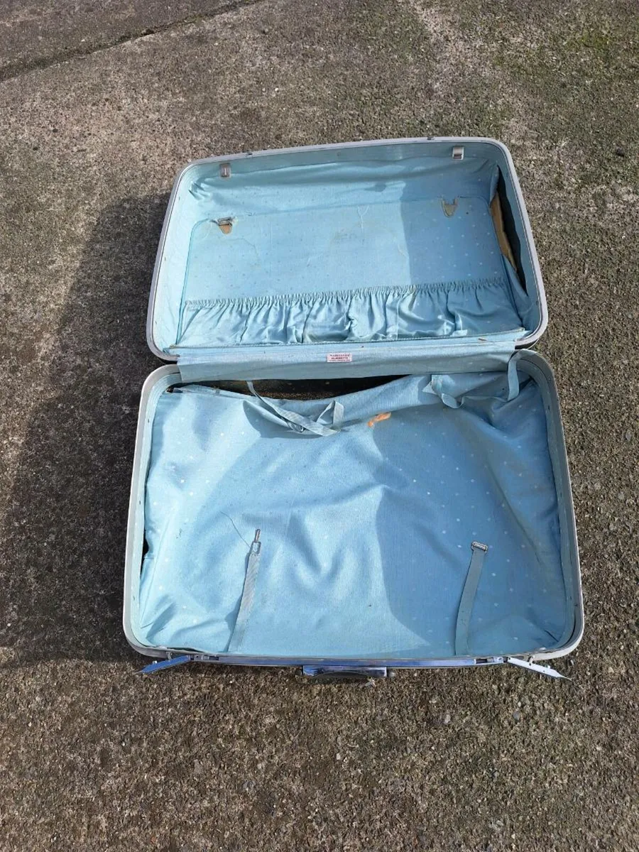 Vintage Samsonite Silhouette hard case suitcase - Image 2