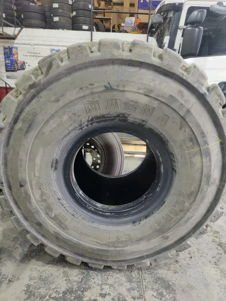 29.5R 25 EARTH MOVER TYRE - Image 3