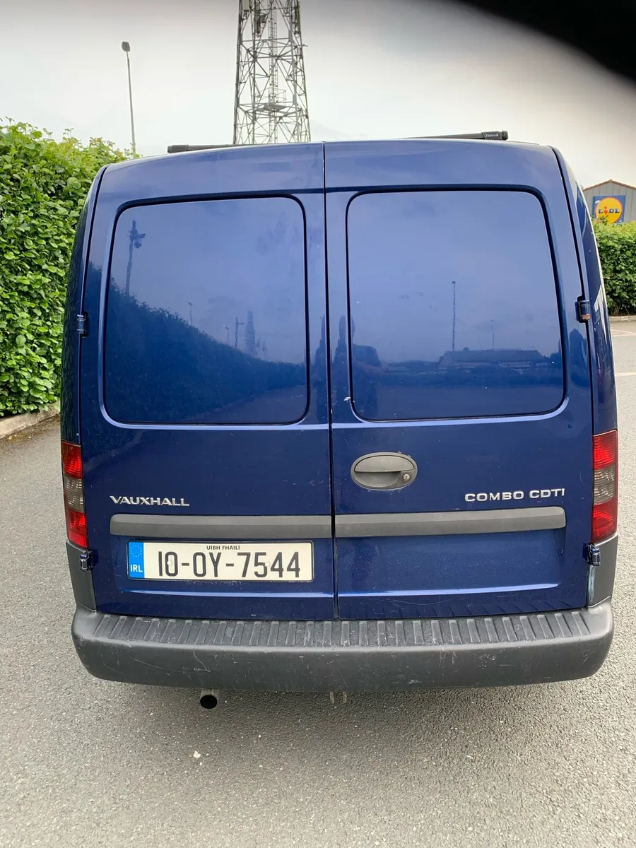 Vauxhall combo van 1.3 diesel - Image 2